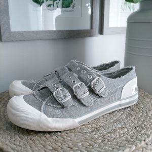 Women's Rocket Dog Size 8